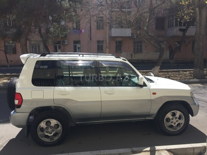 Mitsubishi Pajero io 2001, 281,000 km - 2.0 л - Bakı