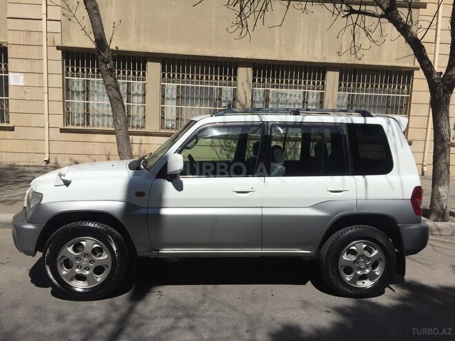 Mitsubishi Pajero io 2001, 281,000 km - 2.0 л - Bakı