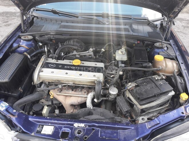 Opel Vectra 1996, 283,291 km - 2.0 л - Bakı
