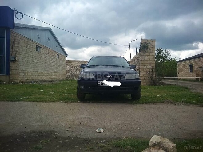 Opel Astra 1995, 288,000 km - 1.6 l - Bərdə