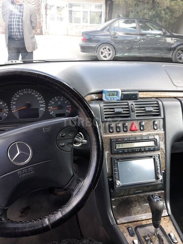 Mercedes E 320 1999, 244,000 km - 3.2 l - Bakı