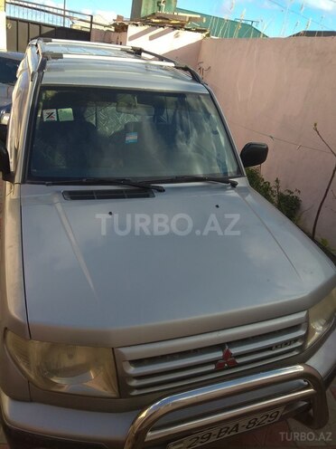 Mitsubishi Pajero io 1998, 250,000 km - 1.8 л - Bakı