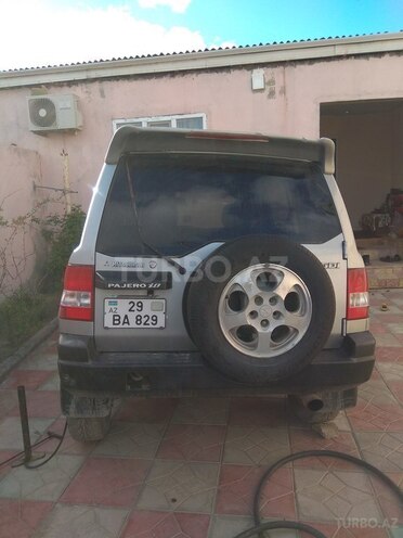 Mitsubishi Pajero io 1998, 250,000 km - 1.8 л - Bakı