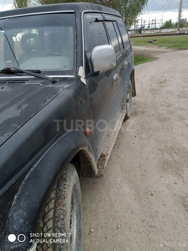 Mitsubishi Pajero 1994, 300,000 km - 2.0 l - Bakı