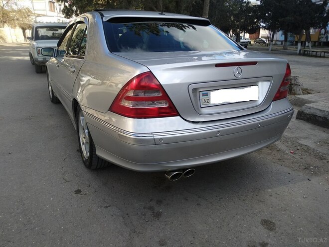 Mercedes C 240 2001, 175,334 km - 2.6 l - Sumqayıt