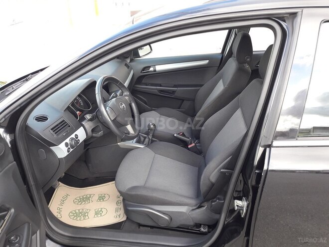 Opel Astra 2006, 131,000 km - 1.4 l - Bakı