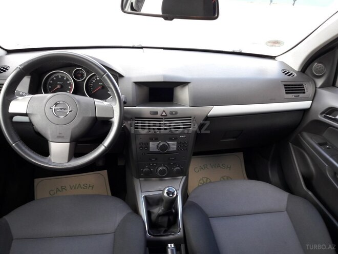 Opel Astra 2006, 131,000 km - 1.4 l - Bakı
