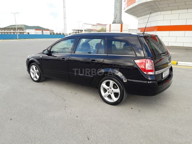 Opel Astra 2006, 131,000 km - 1.4 l - Bakı