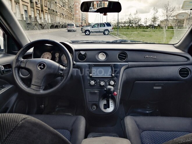Mitsubishi Airtrek 2002, 190,000 km - 2.0 l - Bakı