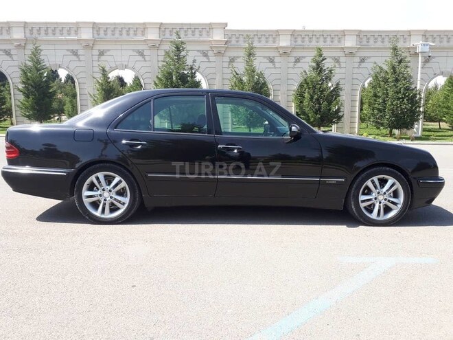 Mercedes E 220 2001, 210,000 km - 2.2 l - Gəncə