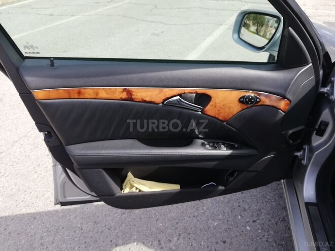 Mercedes E 220 2002, 221,000 km - 2.2 l - Bakı