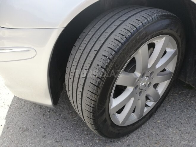 Mercedes E 220 2002, 221,000 km - 2.2 l - Bakı