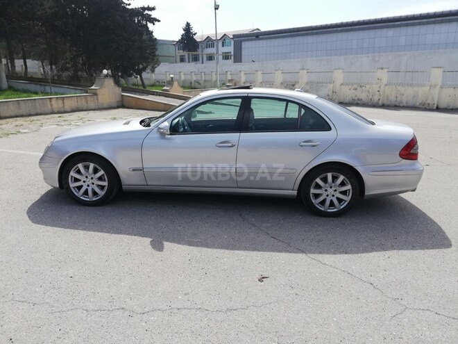 Mercedes E 220 2002, 221,000 km - 2.2 l - Bakı