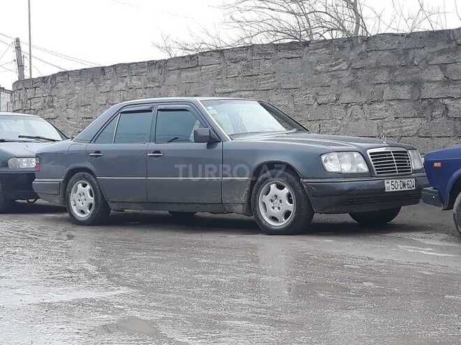 Mercedes E 220 1994, 350,000 km - 2.2 l - Sumqayıt