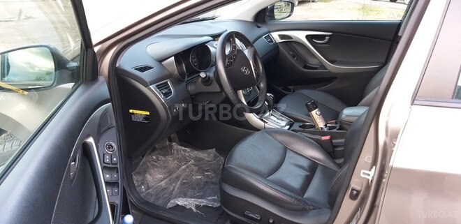 Hyundai Elantra 2013, 54,978 km - 1.8 l - Sumqayıt