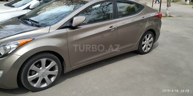 Hyundai Elantra 2013, 54,978 km - 1.8 l - Sumqayıt