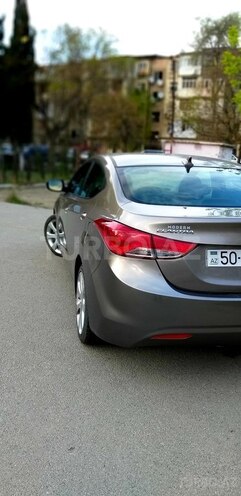 Hyundai Elantra 2013, 54,978 km - 1.8 l - Sumqayıt