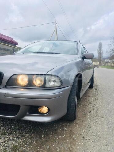 BMW 523 1997, 320,000 km - 2.5 л - Quba