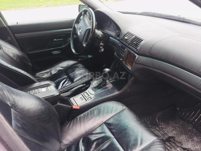 BMW 523 1997, 320,000 km - 2.5 л - Quba