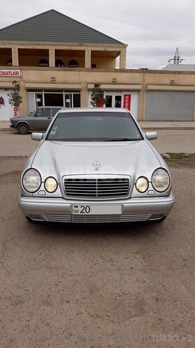 Mercedes E 200 1998, 289,000 km - 2.0 л - Gəncə