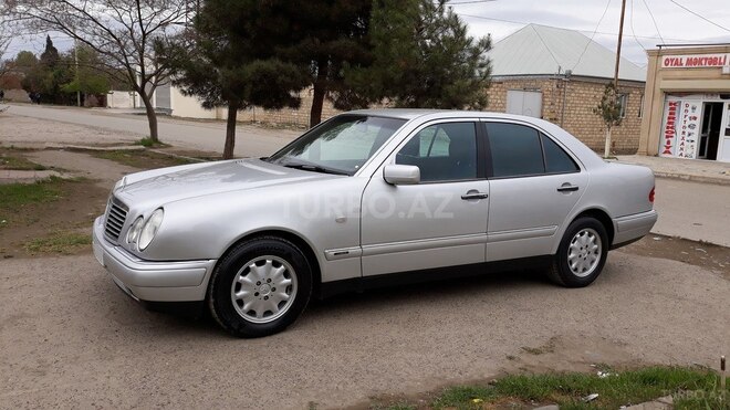 Mercedes E 200 1998, 289,000 km - 2.0 л - Gəncə