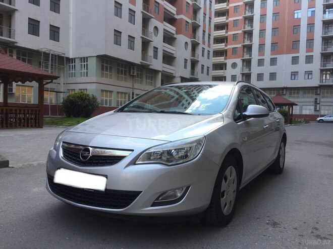 Opel Astra 2011, 82,000 km - 1.3 l - Bakı