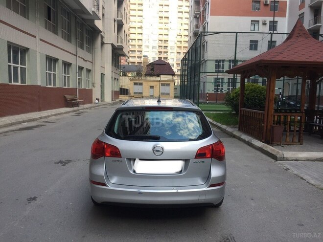 Opel Astra 2011, 82,000 km - 1.3 l - Bakı