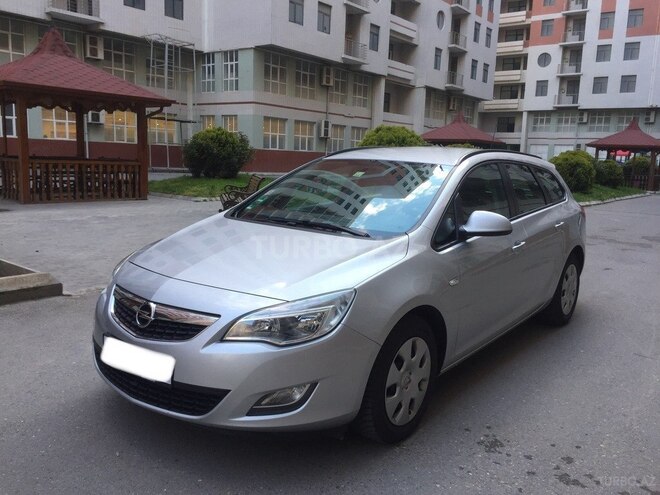 Opel Astra 2011, 82,000 km - 1.3 l - Bakı