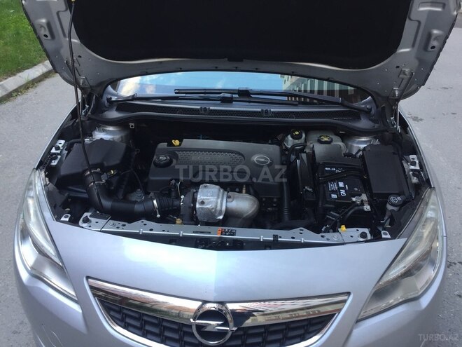 Opel Astra 2011, 82,000 km - 1.3 l - Bakı