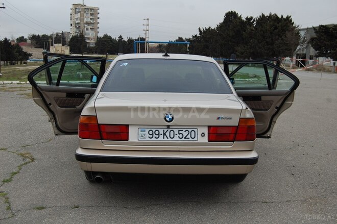 BMW 520 1993, 385,000 km - 2.0 l - Bakı