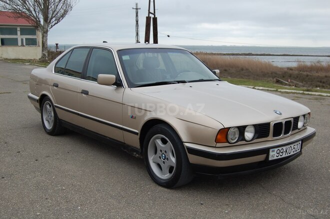 BMW 520 1993, 385,000 km - 2.0 l - Bakı