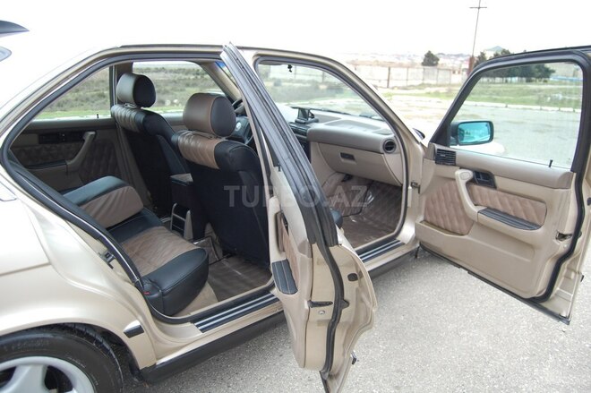 BMW 520 1993, 385,000 km - 2.0 l - Bakı