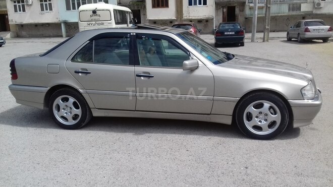 Mercedes C 230 1999, 280,000 km - 2.3 l - Sumqayıt