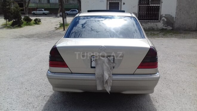 Mercedes C 230 1999, 280,000 km - 2.3 l - Sumqayıt