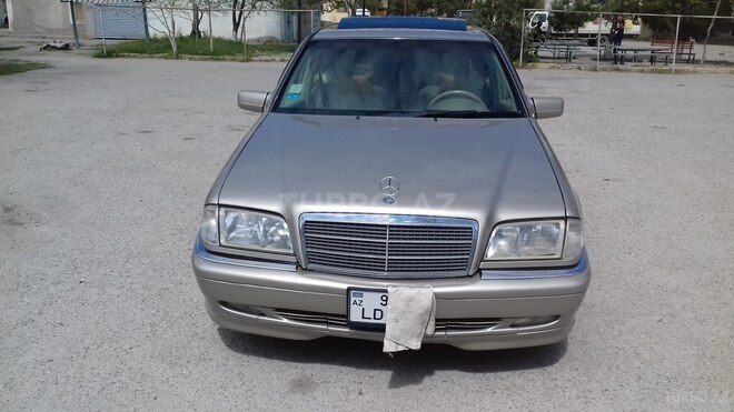 Mercedes C 230 1999, 280,000 km - 2.3 l - Sumqayıt
