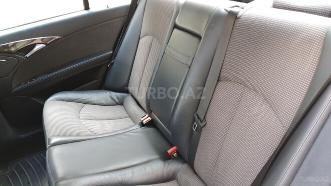 Mercedes E 270 2002, 298,000 km - 2.7 l - Bakı