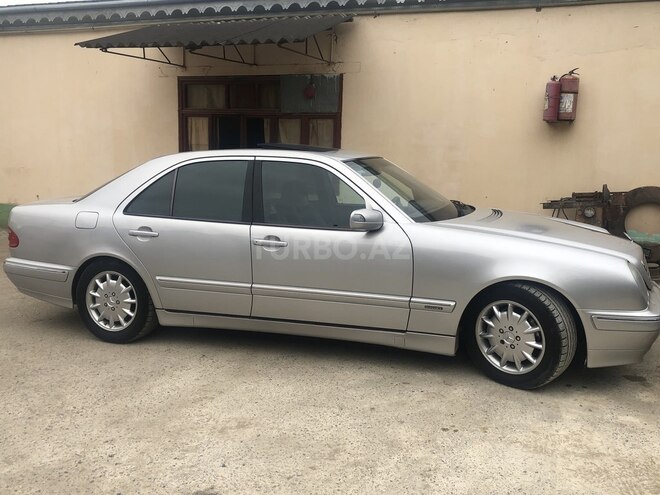 Mercedes E 240 2000, 217,000 km - 2.6 l - Şirvan