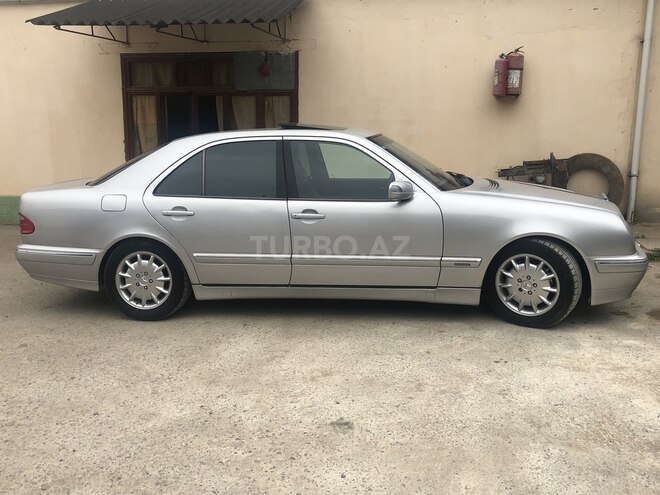 Mercedes E 240 2000, 217,000 km - 2.6 l - Şirvan