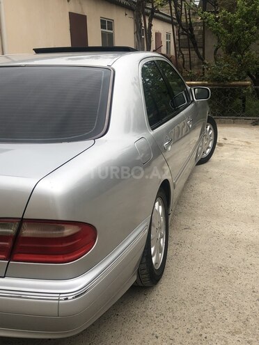 Mercedes E 240 2000, 217,000 km - 2.6 l - Şirvan