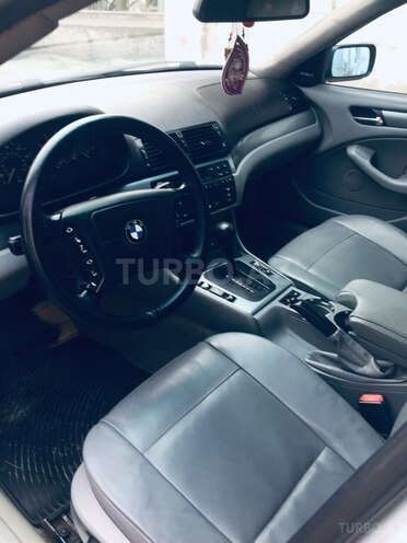 BMW 325 2000, 245,000 km - 2.5 l - Bakı