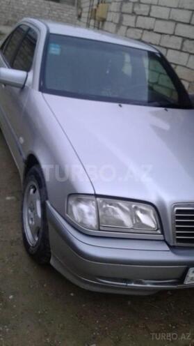 Mercedes C 180 1999, 240,000 km - 1.8 l - Bakı