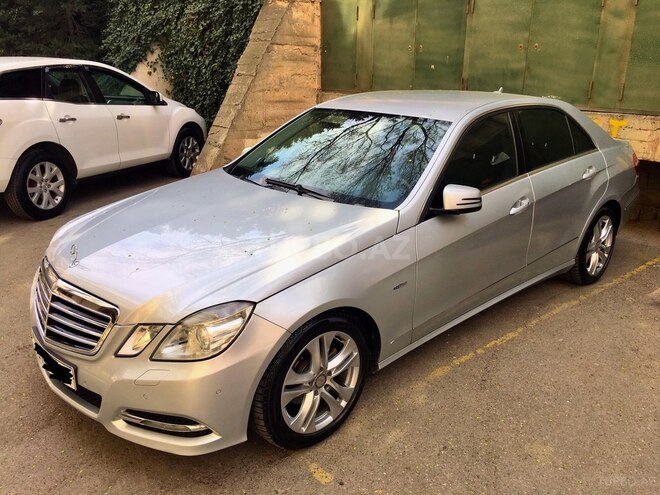 Mercedes E 220 2010, 224,500 km - 2.2 l - Bakı