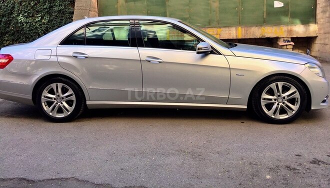 Mercedes E 220 2010, 224,500 km - 2.2 l - Bakı