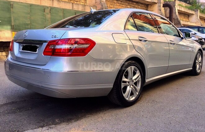 Mercedes E 220 2010, 224,500 km - 2.2 l - Bakı