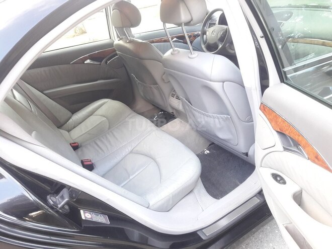 Mercedes E 320 2002, 252,000 km - 3.2 l - Xırdalan
