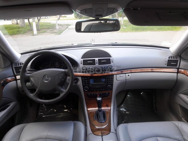 Mercedes E 320 2002, 252,000 km - 3.2 l - Xırdalan