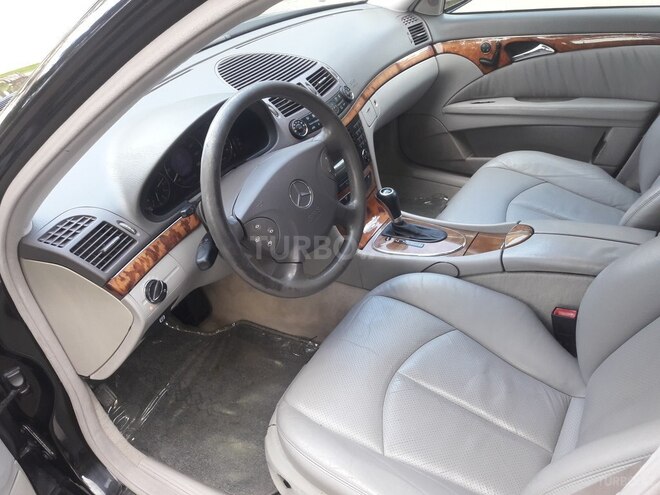 Mercedes E 320 2002, 252,000 km - 3.2 l - Xırdalan
