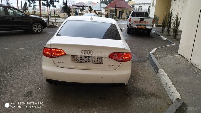 Audi A4 2011, 210,000 km - 2.0 л - Bakı