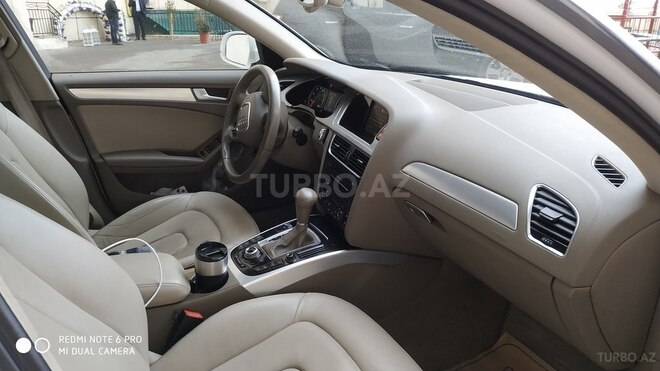 Audi A4 2011, 210,000 km - 2.0 л - Bakı