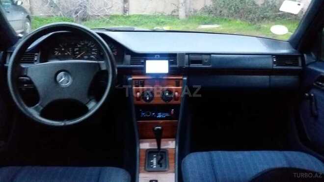 Mercedes E 200 1992, 293,654 km - 2.0 l - Sumqayıt